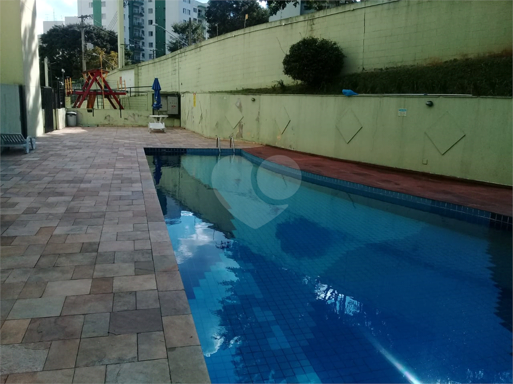 Vende-se apto de 02 dormitórios e 01 vaga - Vila Amélia 
