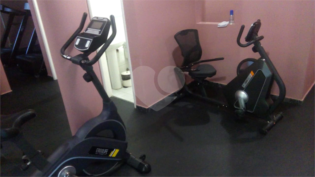 Vende-se apto de 02 dormitórios e 01 vaga - Vila Amélia 