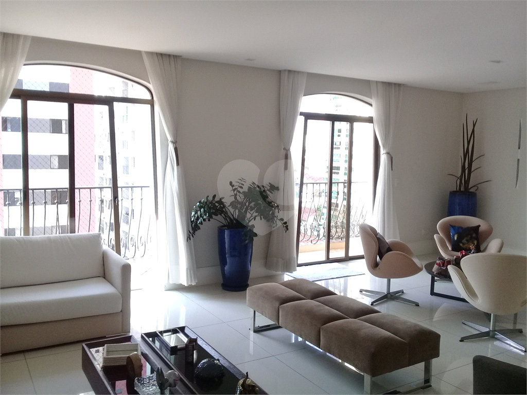 APARTAMENTO em SANTANA