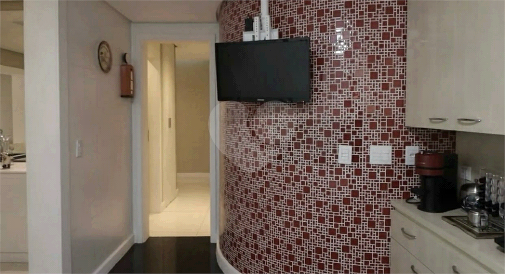 APARTAMENTO em SANTANA