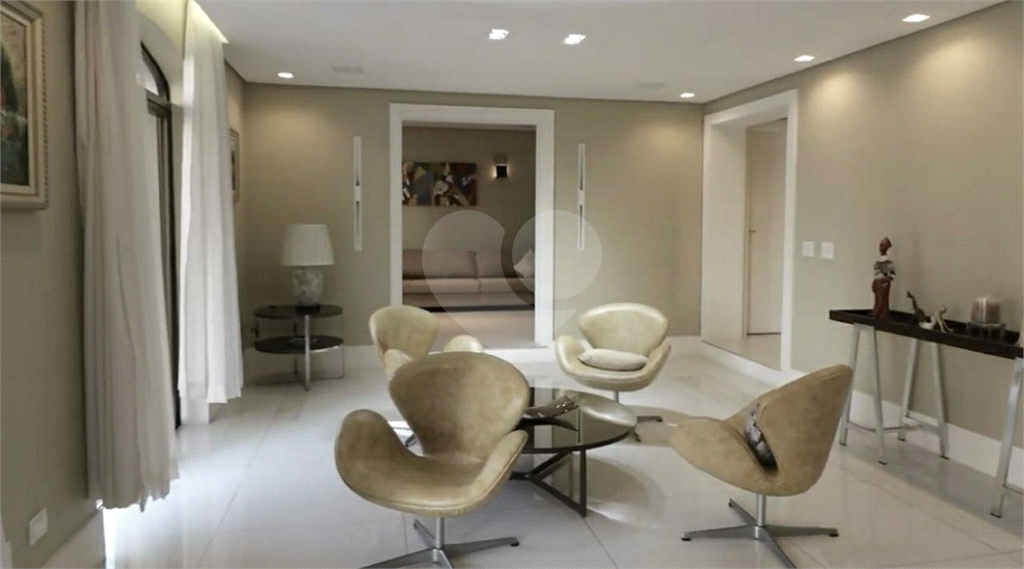 APARTAMENTO em SANTANA