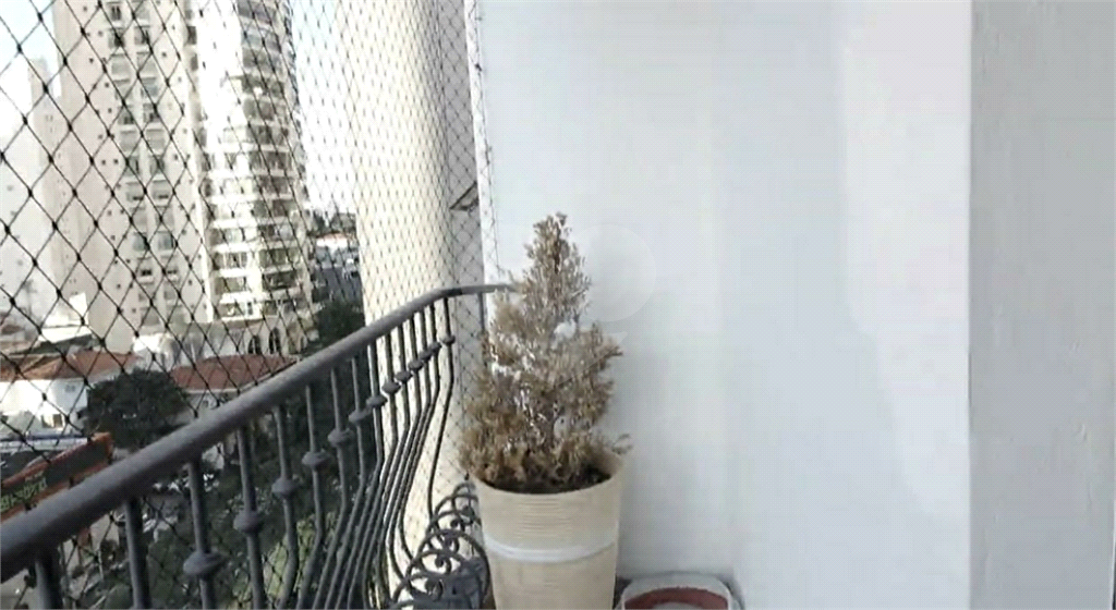 APARTAMENTO em SANTANA