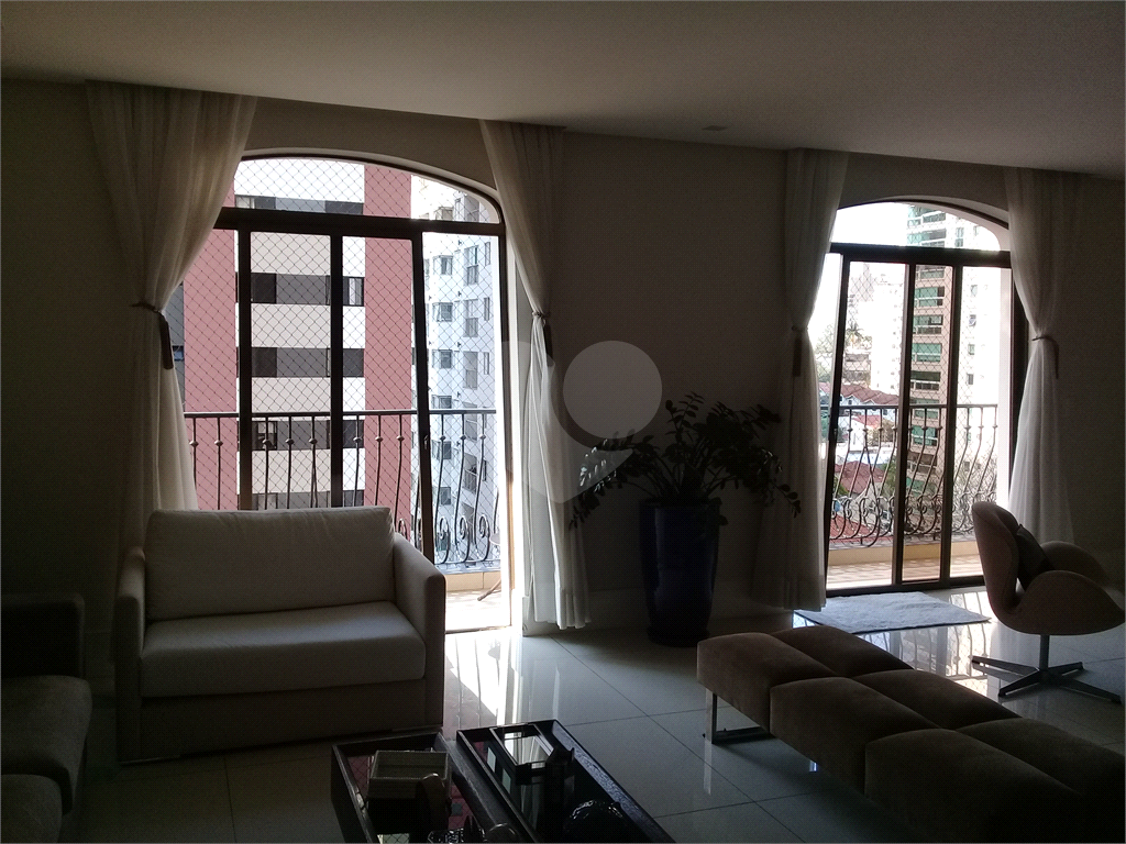 APARTAMENTO em SANTANA