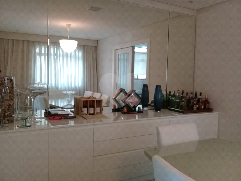 APARTAMENTO em SANTANA