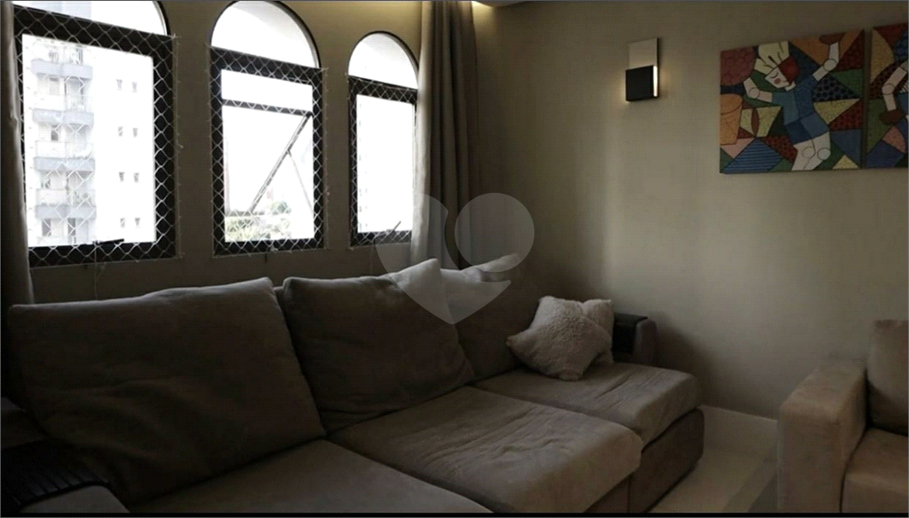 APARTAMENTO em SANTANA