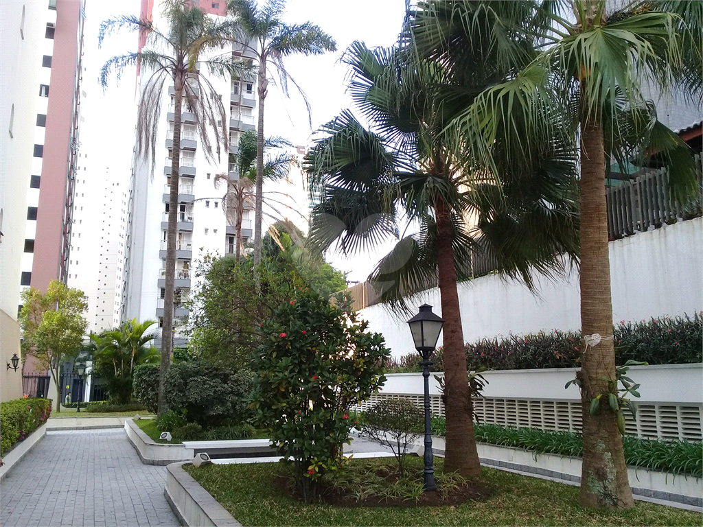 APARTAMENTO em SANTANA