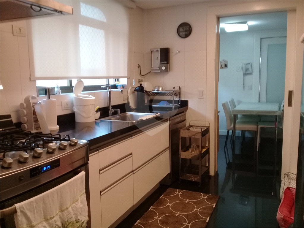 APARTAMENTO em SANTANA