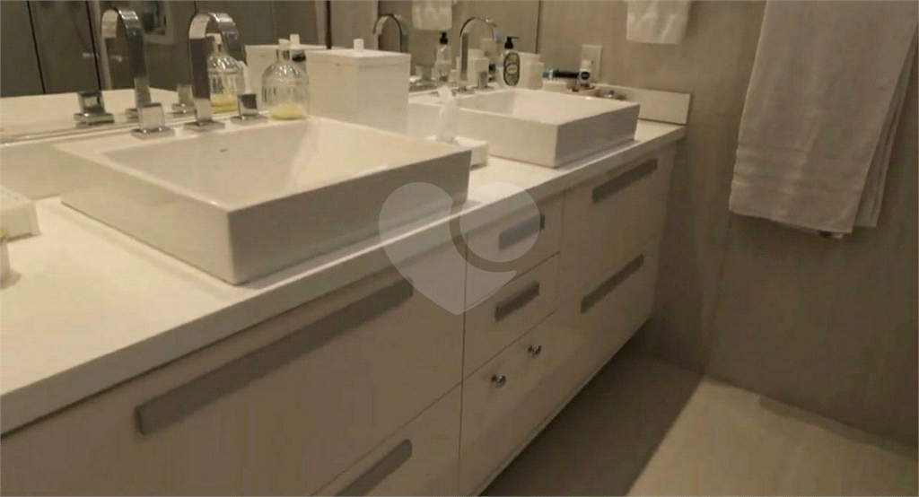 APARTAMENTO em SANTANA