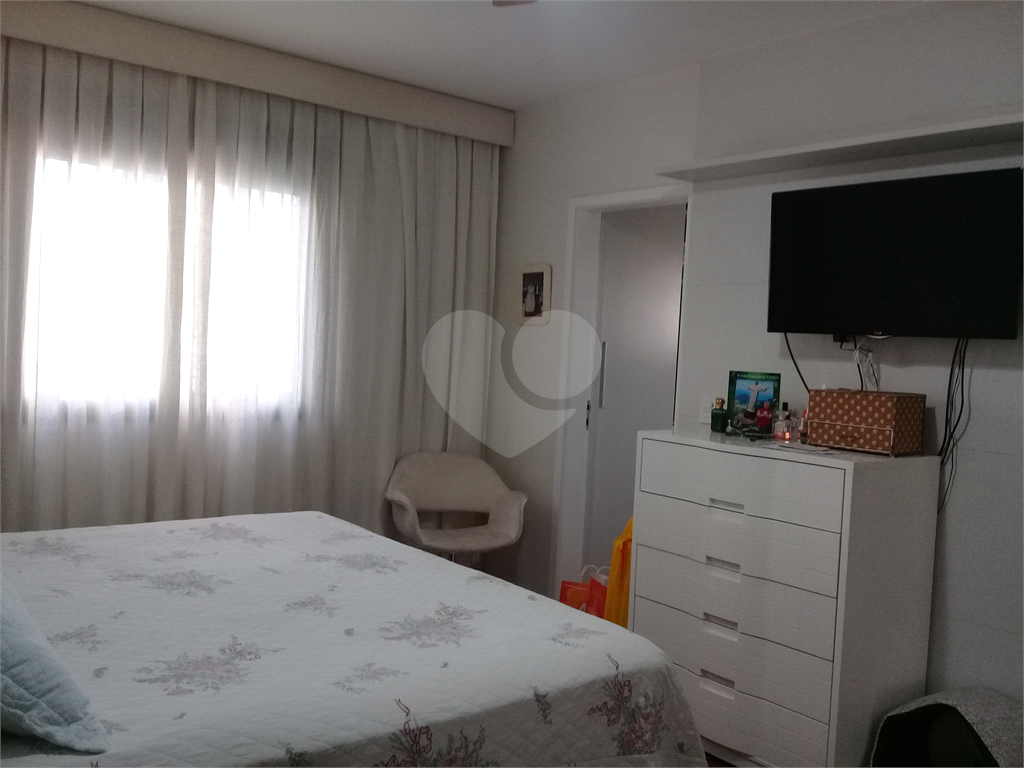 APARTAMENTO em SANTANA