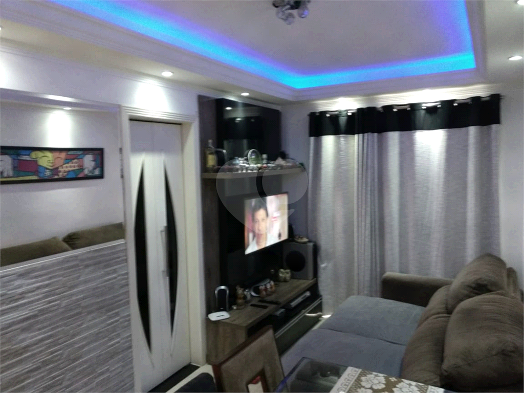 Apartamento em Jaraguá 