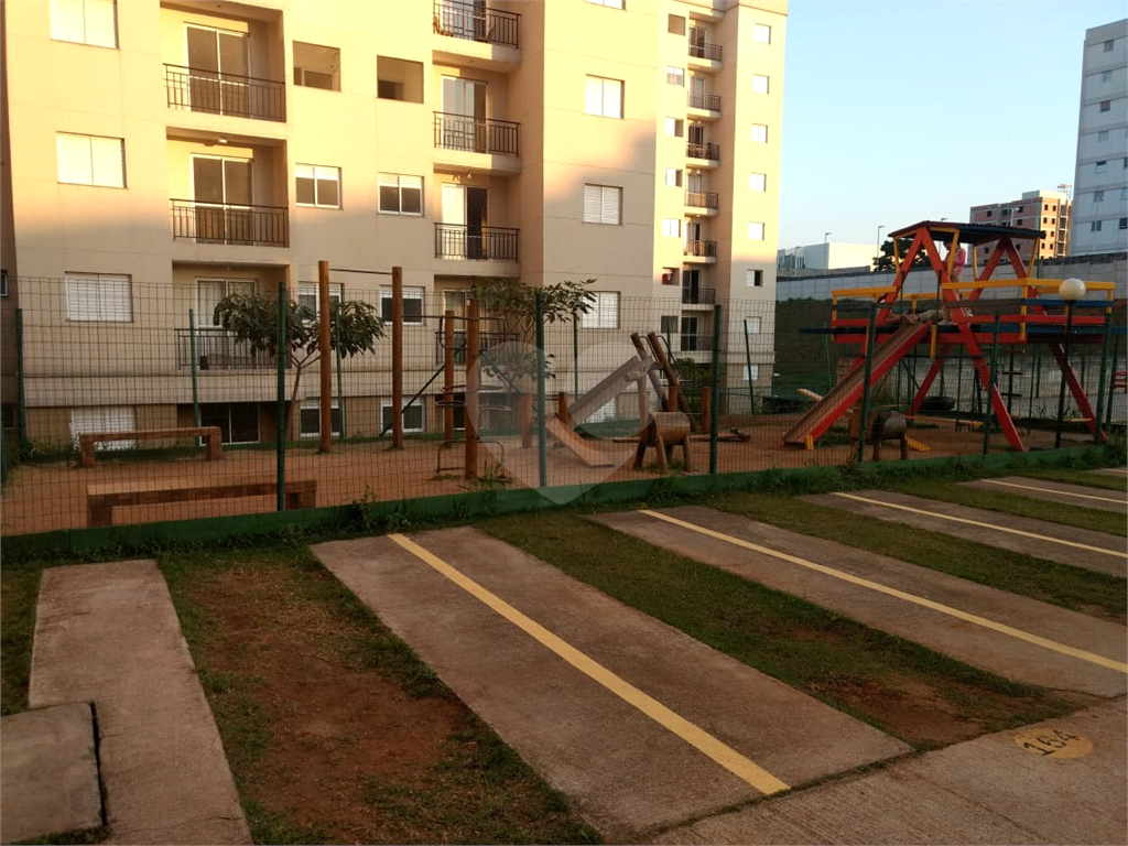 Apartamento em Jaraguá 