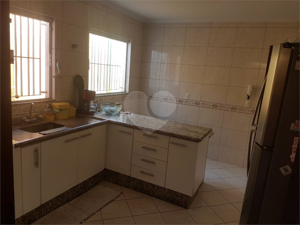 Sobrado à venda com 3 quartos, 207m² - Foto 34