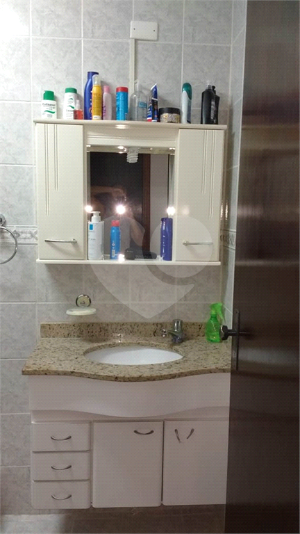 Apartamento na praia grande/Vende