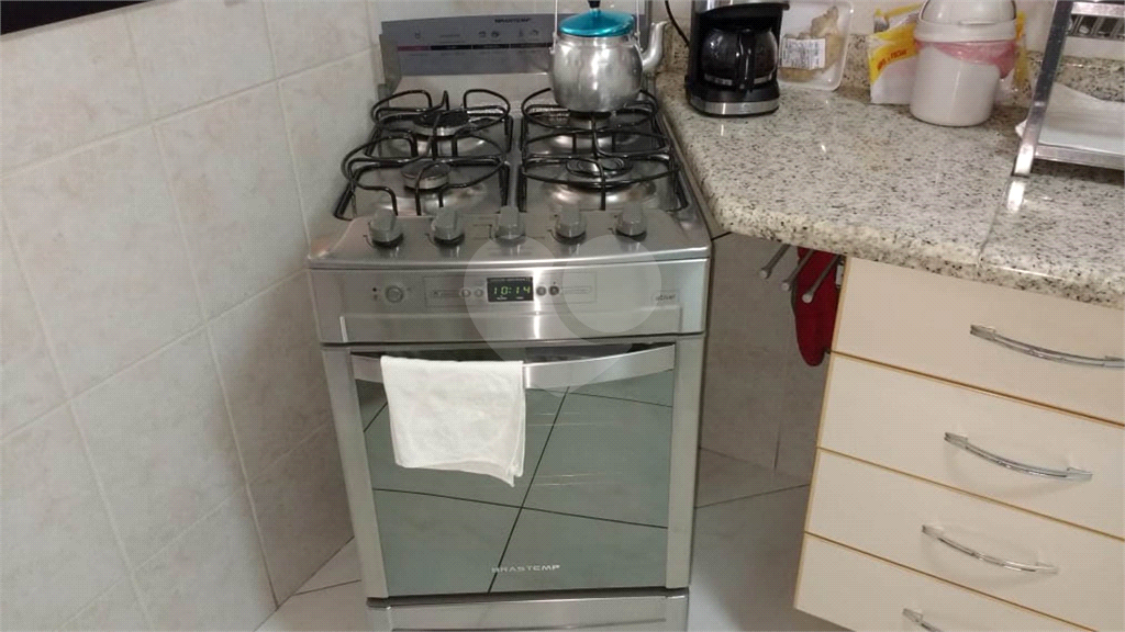 Apartamento na praia grande/Vende