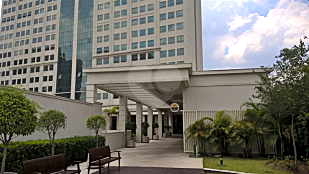 Sala comercial unificadas com a metragem de 87,21 metros quadrados. 8 minutos do Metrô