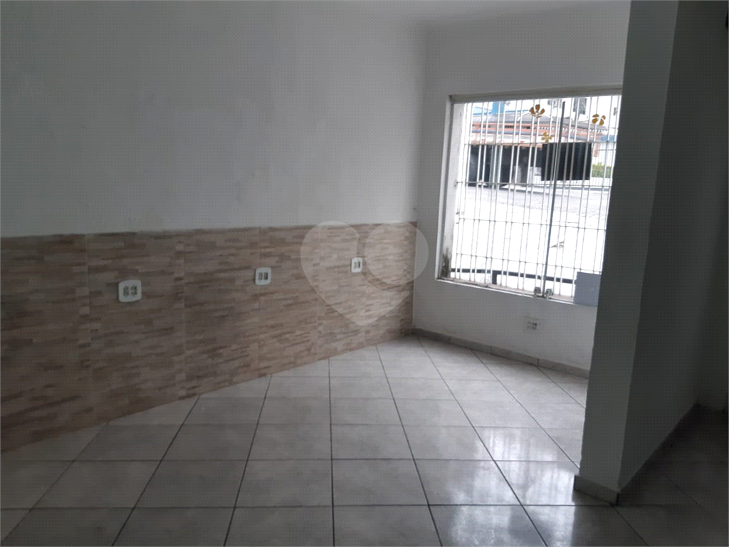 Sobrado à venda com 3 quartos, 100m² - Foto 1