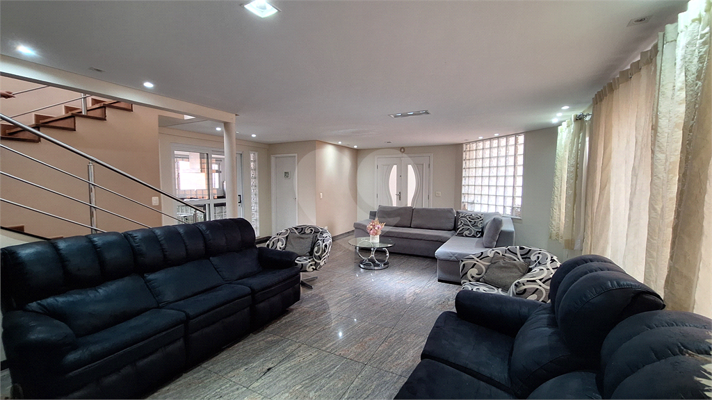 Lindo sobrado no Parque Vitória com Espaço Gourmet 8 vagas