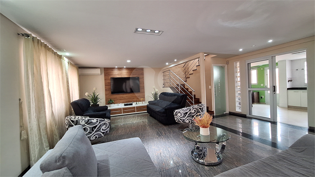 Lindo sobrado no Parque Vitória com Espaço Gourmet 8 vagas