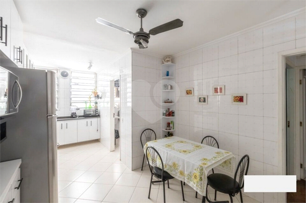 APARTAMENTO em HIGIENÓPOLIS