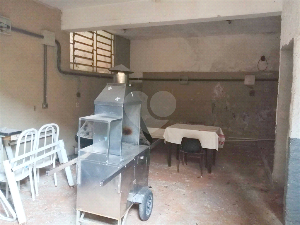Prédio inteiro para venda na região da Vila Matilde