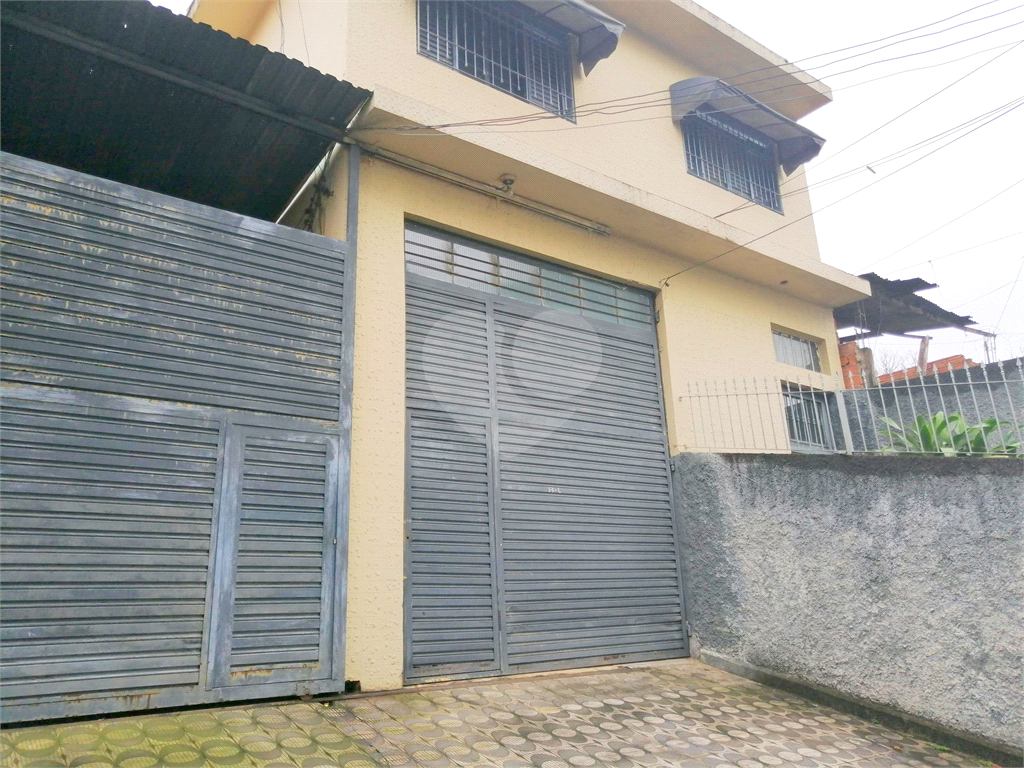 Prédio inteiro para venda na região da Vila Matilde