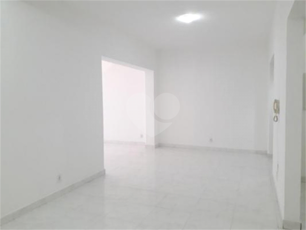 Apartamento em República
