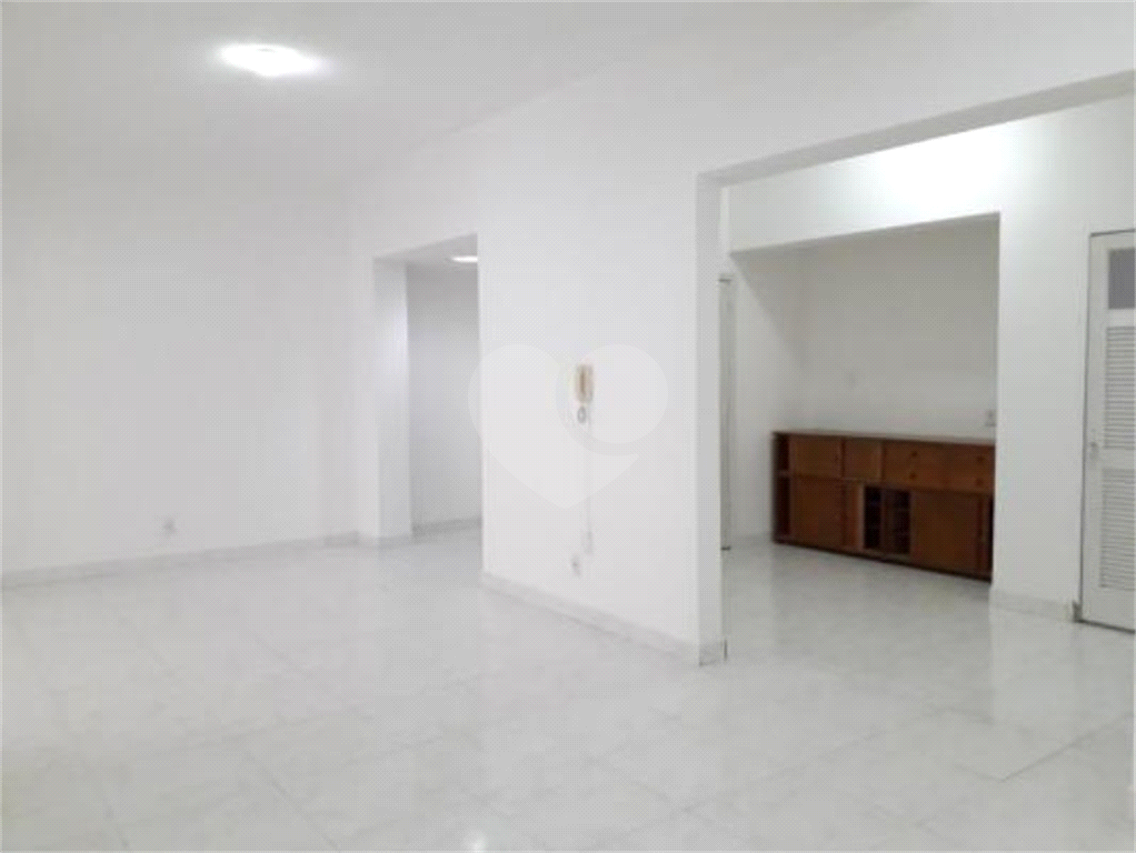 Apartamento em República