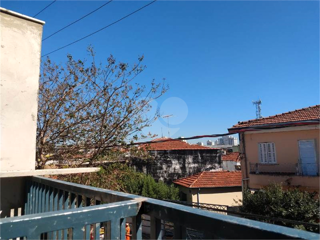 15 minutos a pé para o Shopping e estação do Metrô Tucuruvi. Linha Azul