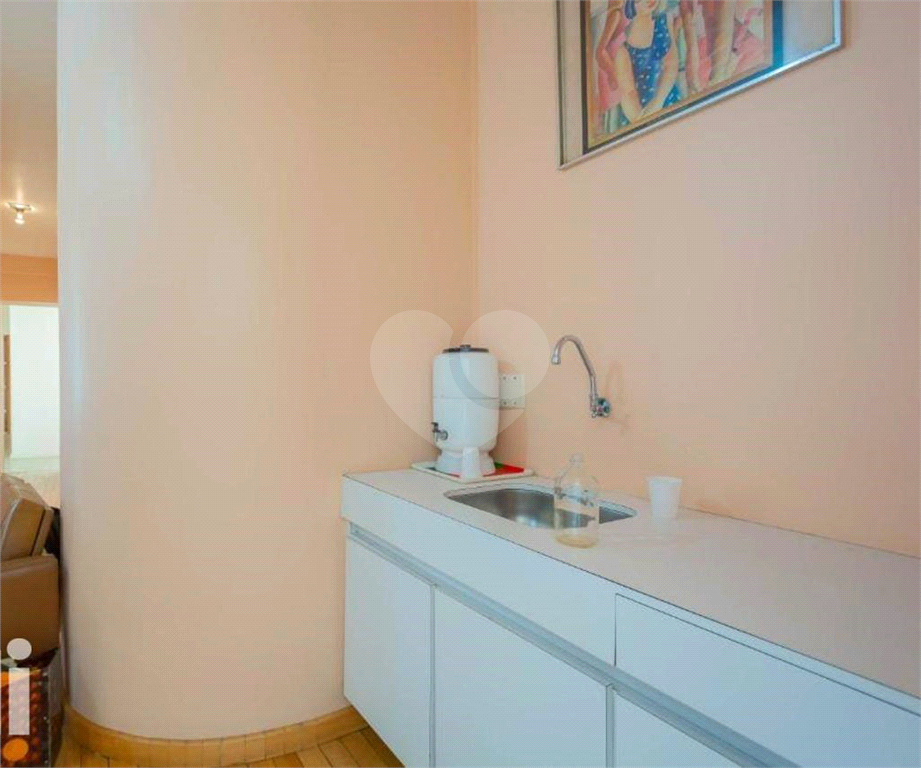 Conjunto / Sala Comercial - Higienópolis - Venda / Compra / Aluguel / Locação