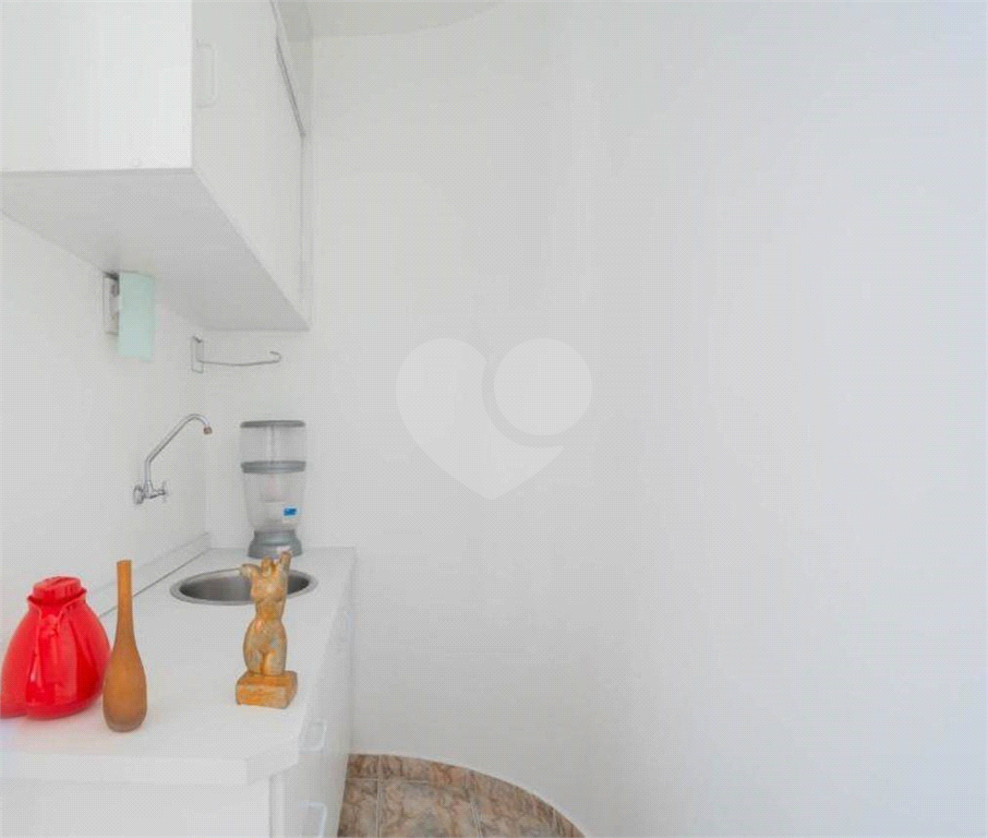 Conjunto / Sala Comercial - Higienópolis - Venda / Compra / Aluguel / Locação