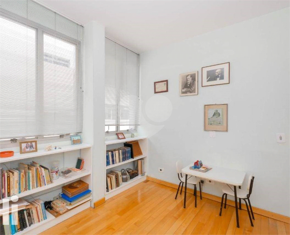 Conjunto / Sala Comercial - Higienópolis - Venda / Compra / Aluguel / Locação