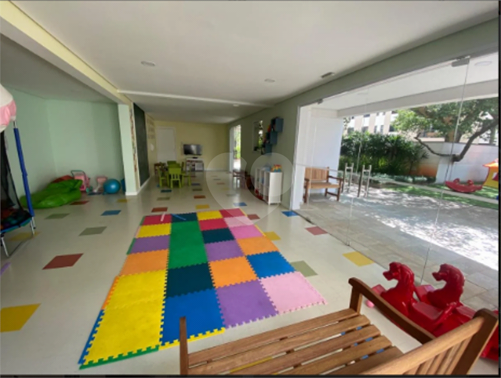 Real Parque Agradável apartamento com varanda na copa da árvore e na melhor prumada do edifício!!!