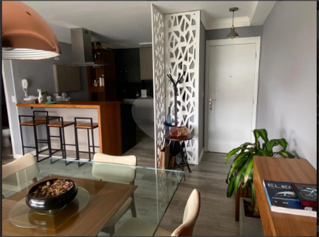 Real Parque Agradável apartamento com varanda na copa da árvore e na melhor prumada do edifício!!!