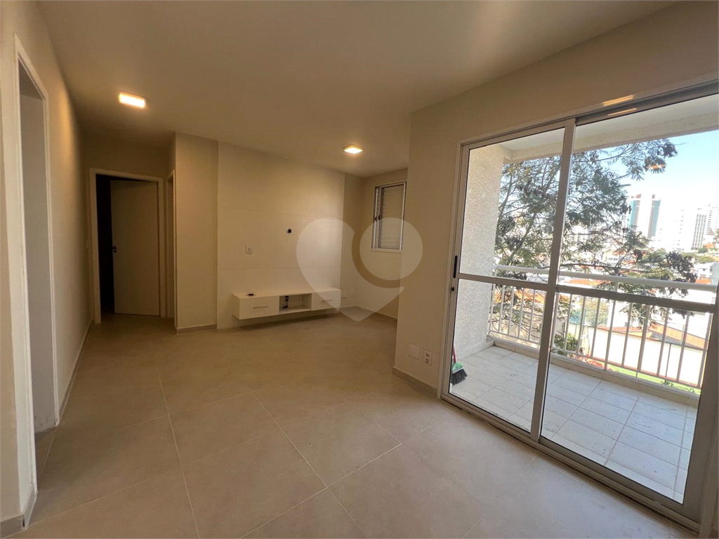 APARTAMENTO em ÁGUA FRIA