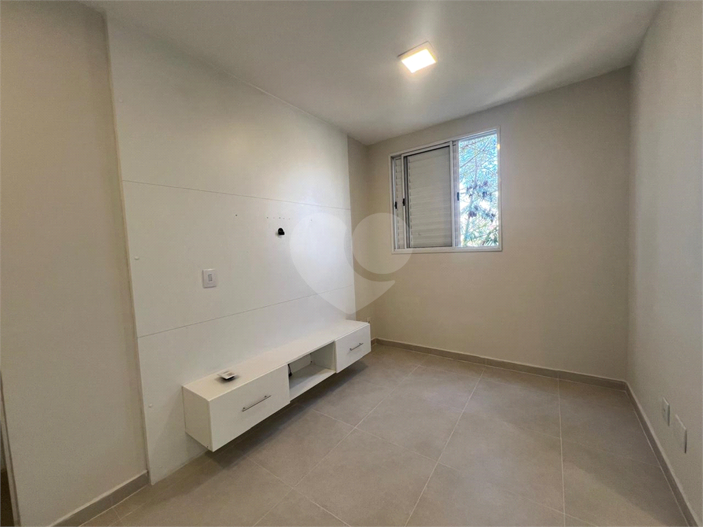 APARTAMENTO em ÁGUA FRIA