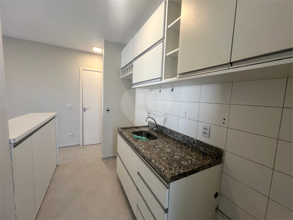 APARTAMENTO em ÁGUA FRIA