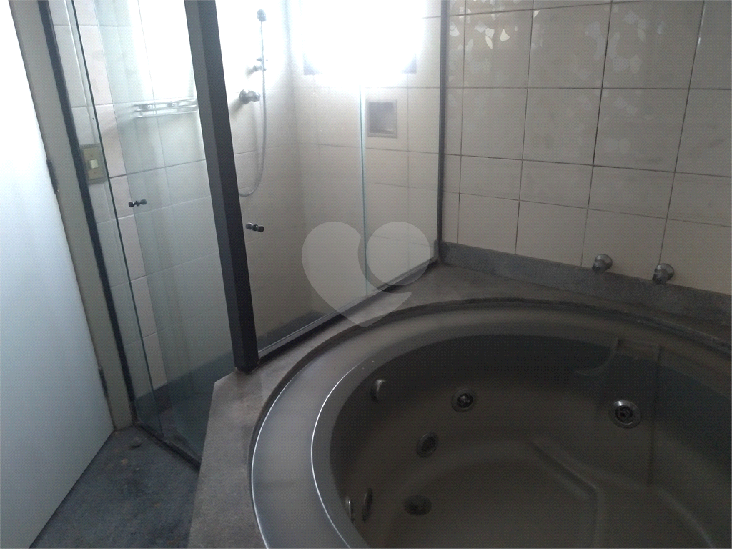 Apartamento à venda e aluguel com 4 quartos, 200m² - Foto 17