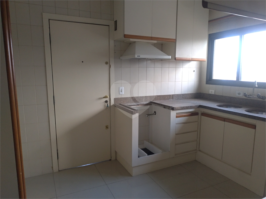 Apartamento à venda e aluguel com 4 quartos, 200m² - Foto 31