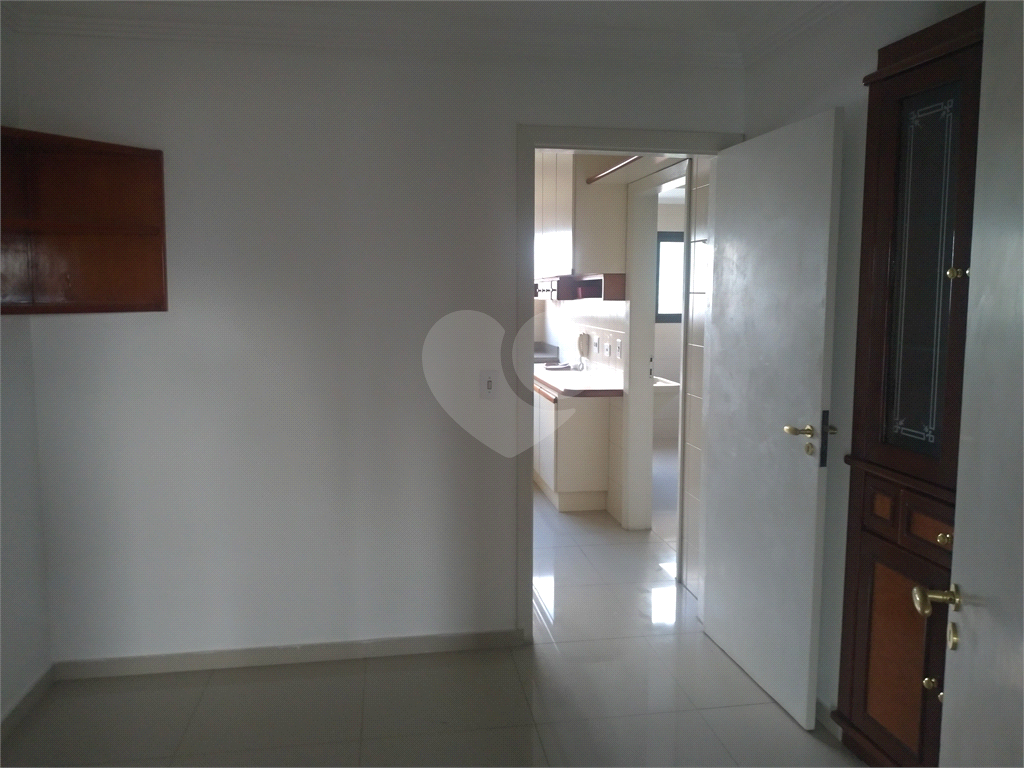 Apartamento à venda e aluguel com 4 quartos, 200m² - Foto 32