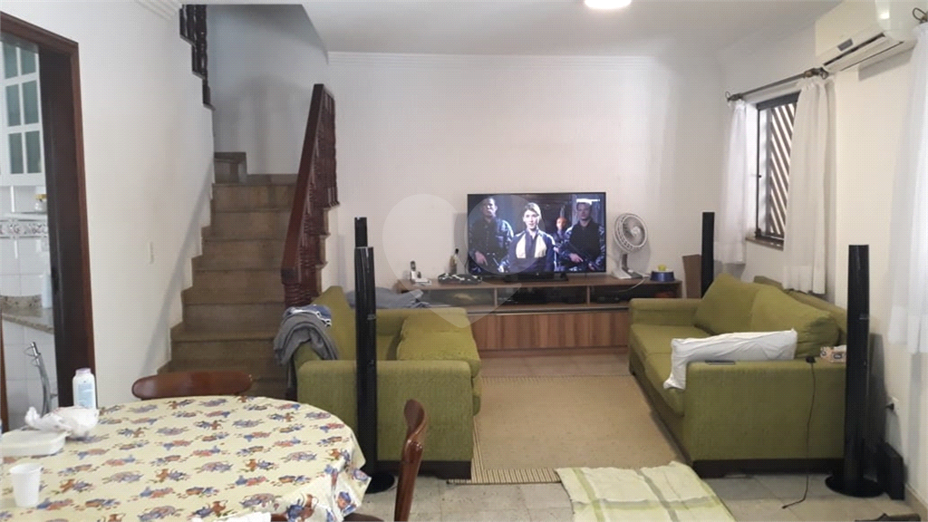 Excelente sobrado em localização privilegiada de Santana com 3 dormitórios, venha conhecer.