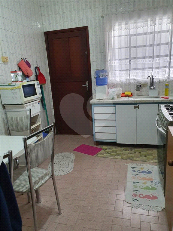 Sobrado excelente localização