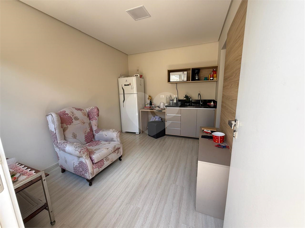 Bela casa assobradada, no bairro Jardim Franca próximo a Padaria Paris!