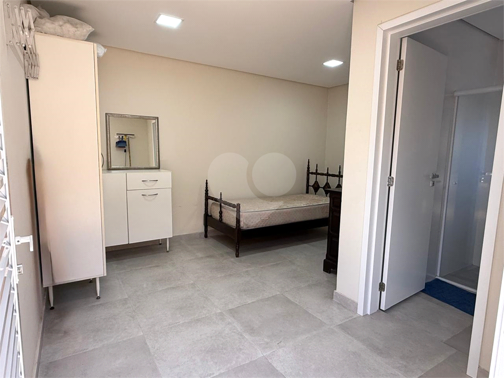 Bela casa assobradada, no bairro Jardim Franca próximo a Padaria Paris!
