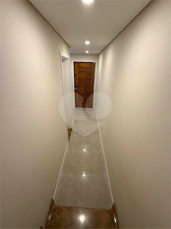 Bela casa assobradada, no bairro Jardim Franca próximo a Padaria Paris!