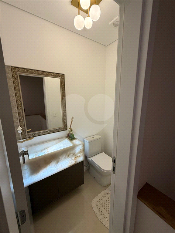 Bela casa assobradada, no bairro Jardim Franca próximo a Padaria Paris!
