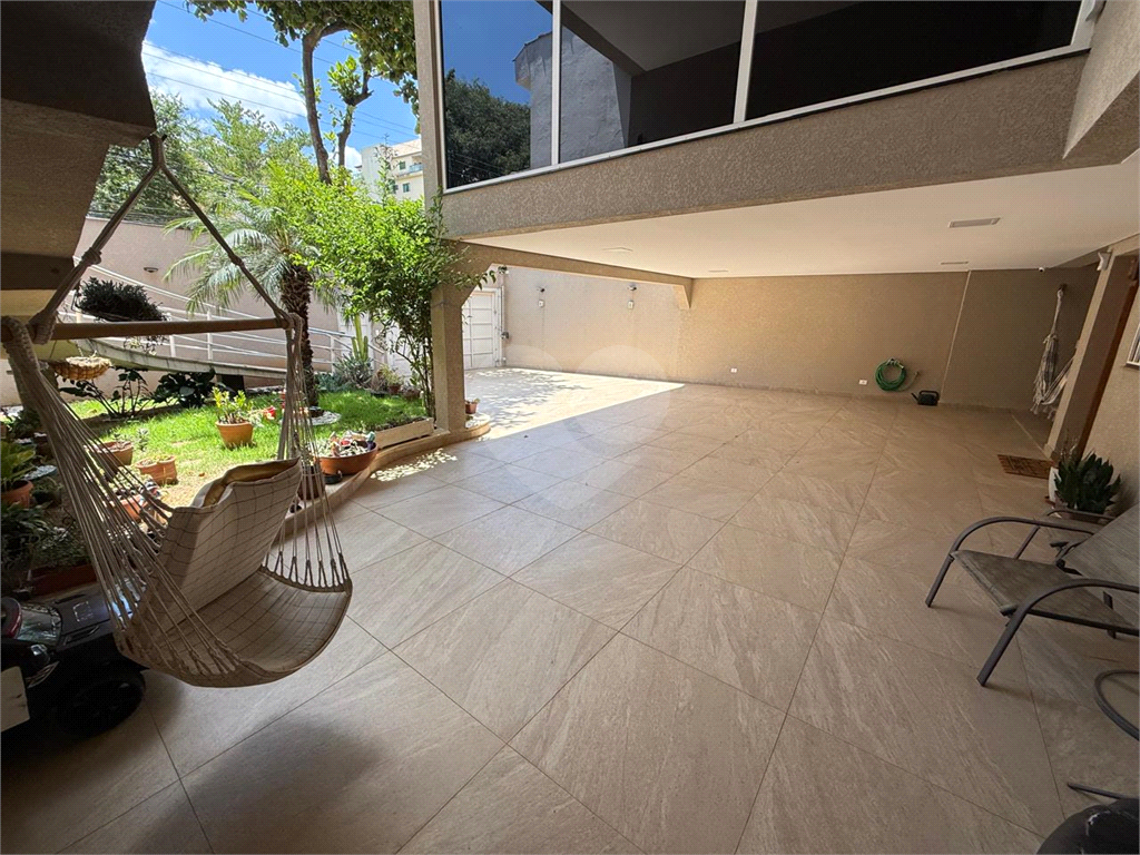 Bela casa assobradada, no bairro Jardim Franca próximo a Padaria Paris!