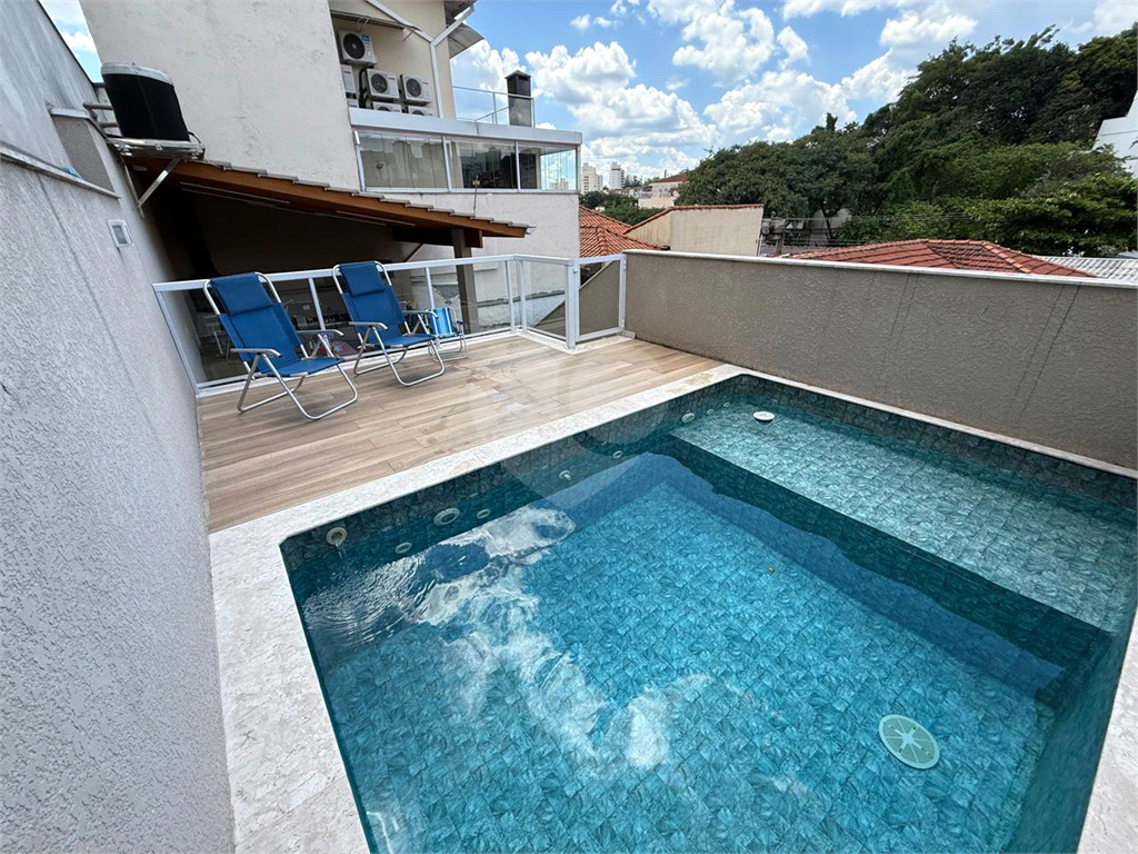 Bela casa assobradada, no bairro Jardim Franca próximo a Padaria Paris!