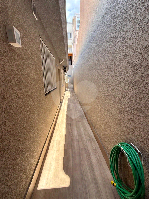 Bela casa assobradada, no bairro Jardim Franca próximo a Padaria Paris!