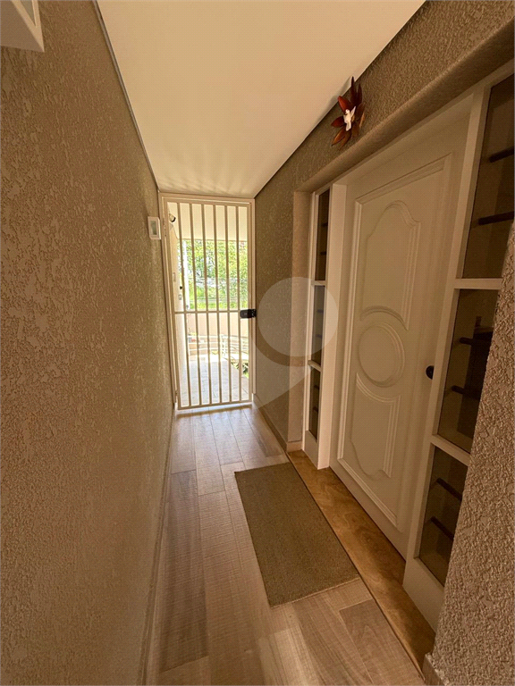 Bela casa assobradada, no bairro Jardim Franca próximo a Padaria Paris!