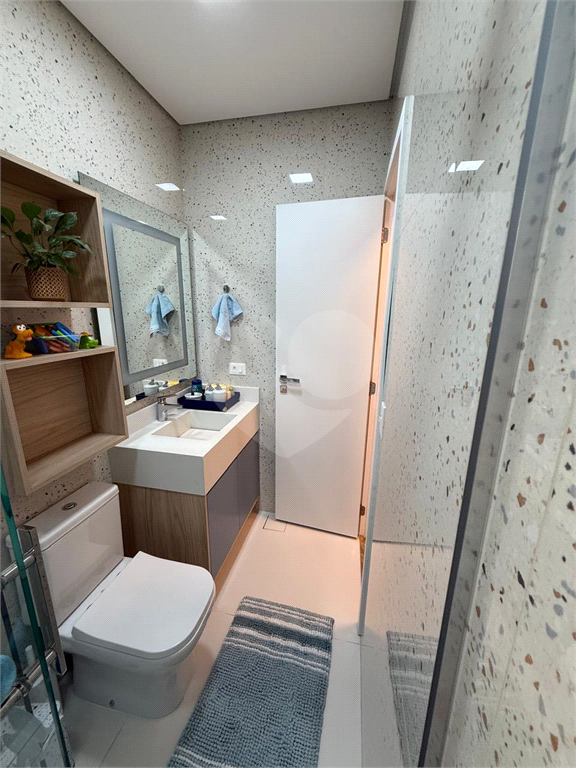 Bela casa assobradada, no bairro Jardim Franca próximo a Padaria Paris!